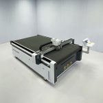 1625自动送料振刀切割机示例产品：SECY配件/刹车片/散热片/制冷设备