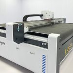 1615自动送料振刀切割机示例产品：SECY配件/刹车片/散热片/制冷设备