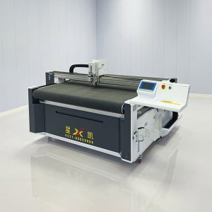 1615 Automatic Feeding Oscillating Knife Cuttin... 1615 Automatic Feeding Oscillating Knife Cuttin...