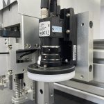 1625自动送料振刀切割机示例产品：SECY配件/刹车片/散热片/制冷设备