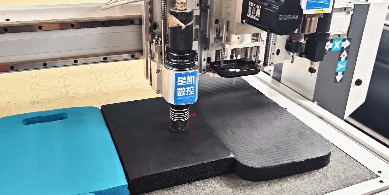 Composite material cutting case
