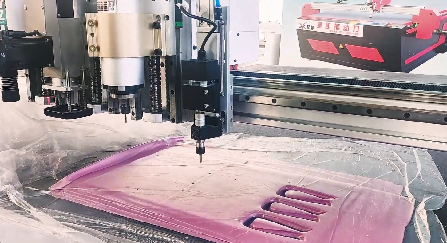 Multi-layer insole cutting case