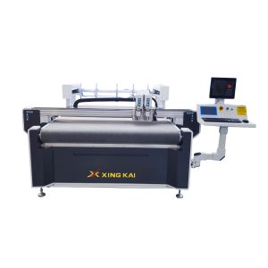 Vibrating knife cutting machine