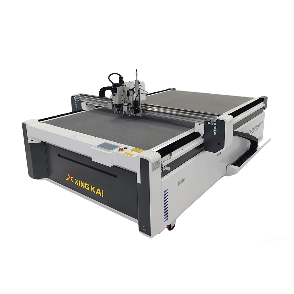 Textile cutting machine