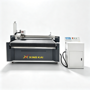 Oscillating knife cutting machine
